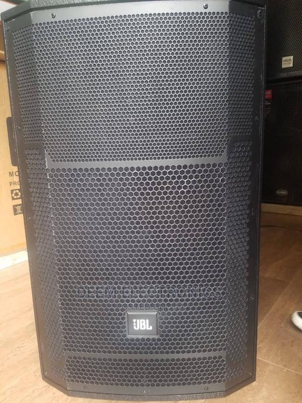 Powered Speaker 15" JBL PRX715 2channel - main view