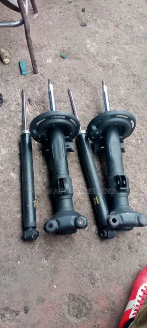 W204 Shocks Front and Rear