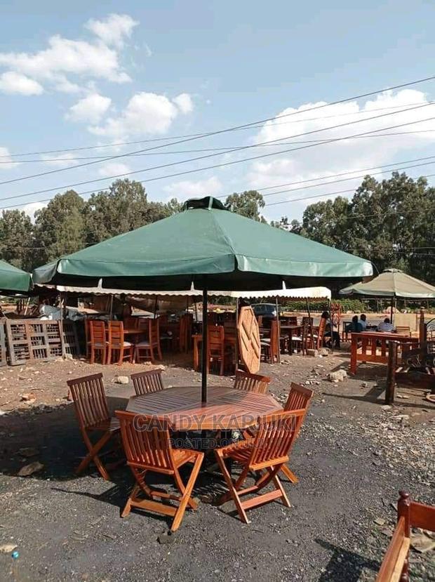 6 Seater Outdoor Set Plus Umbrella