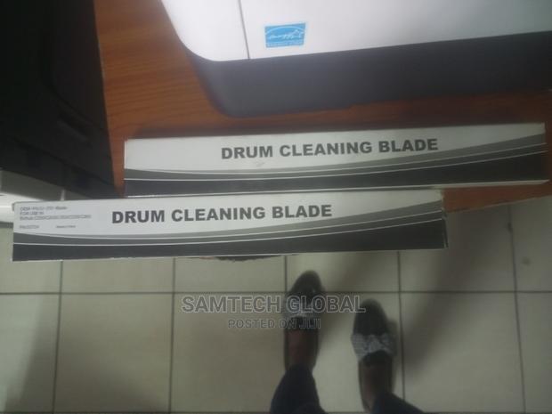 Quality Cleaning Blade 