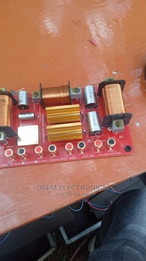 Internal Double Midrange Crossover - main view