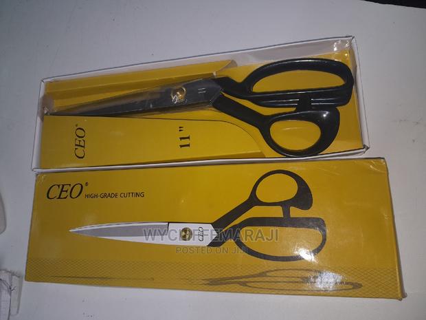 Tailoring Scissors
Metallic Big Size