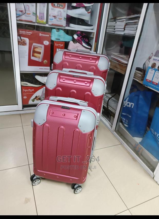 Quality Suitcase Travel - thumbnail 3