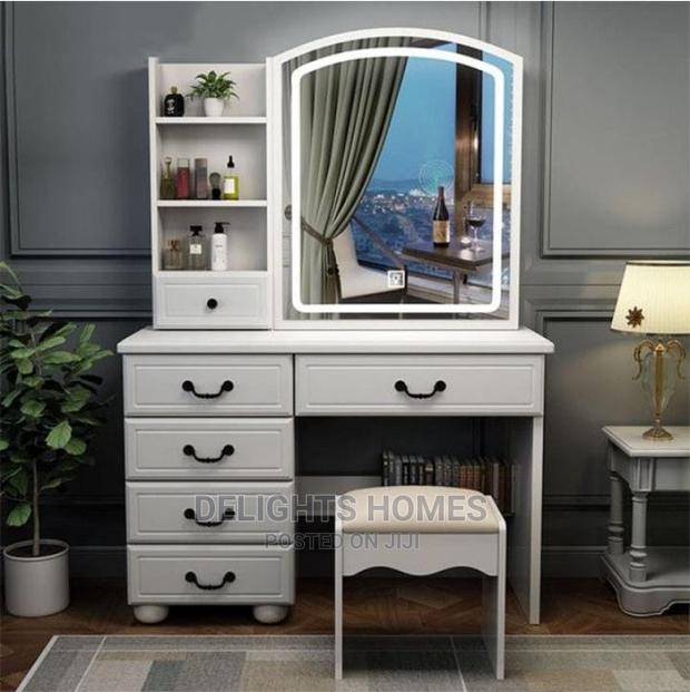 Vanity Dressing Table With Led Lights*