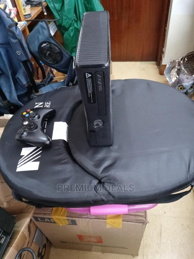Clean Ex Uk Xbox 360 With 13games