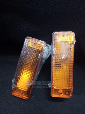 Bumper Lamp Hilux Yn85