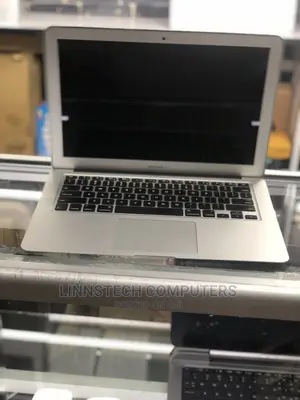Laptop Apple MacBook Air 2017 8GB Intel Core I7 SSD 256GB