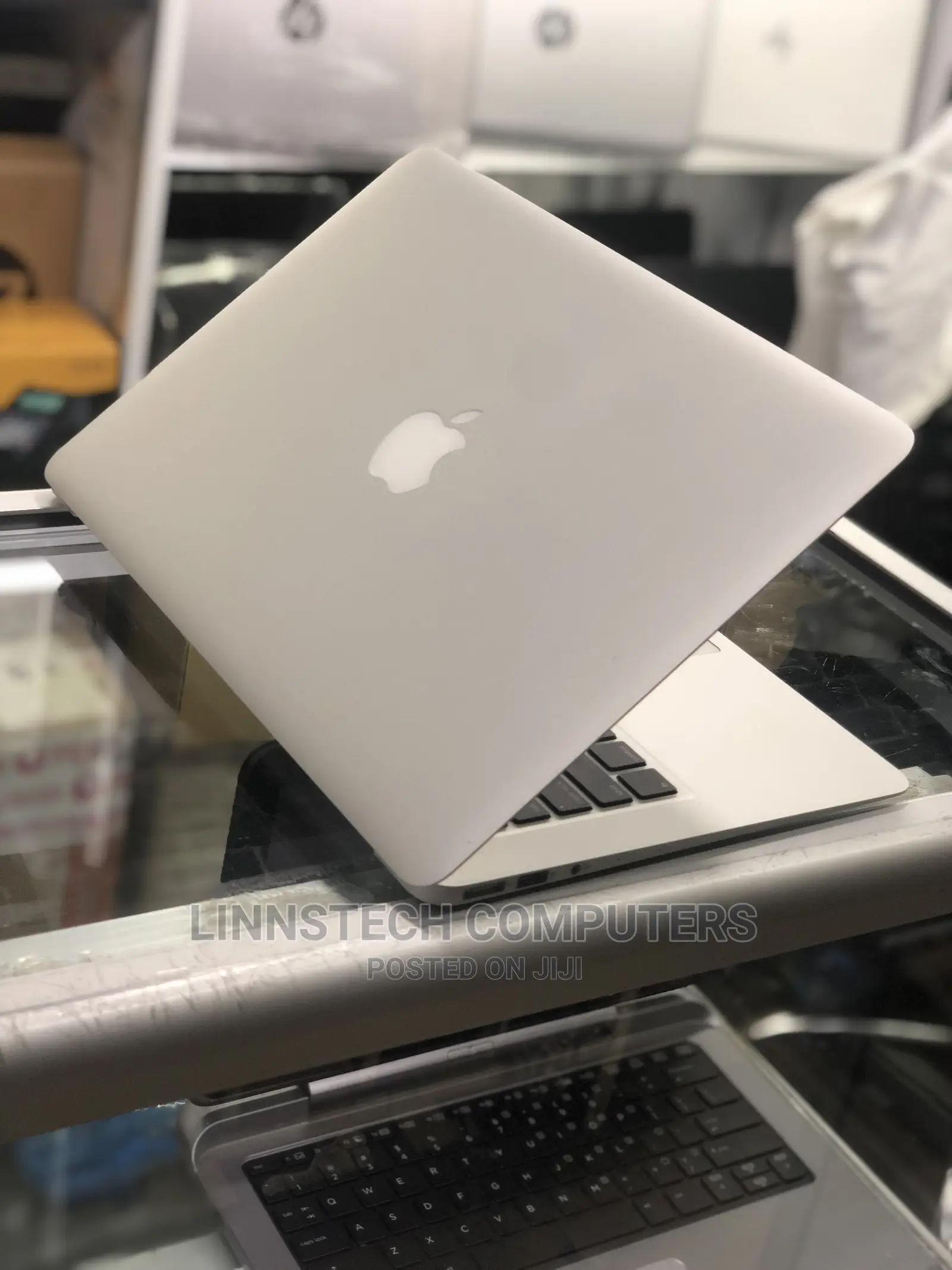 Laptop Apple MacBook Air 2017 8GB Intel Core I7 SSD 256GB