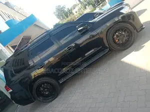 Toyota Land Cruiser 2017 Black