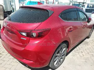 Mazda Axela 2017 Red