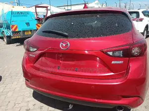 Mazda Axela 2017 Red