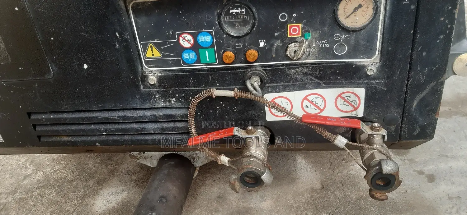 Compressor 2015 Doosan 741 4cyl Diesel 10 Bars 140 CFM Ex-Uk