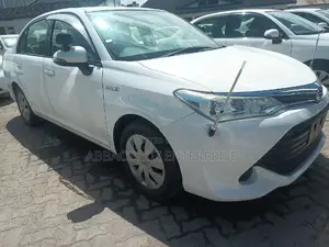 Toyota Axio 1.5 Hybrid 2WD 2016 White