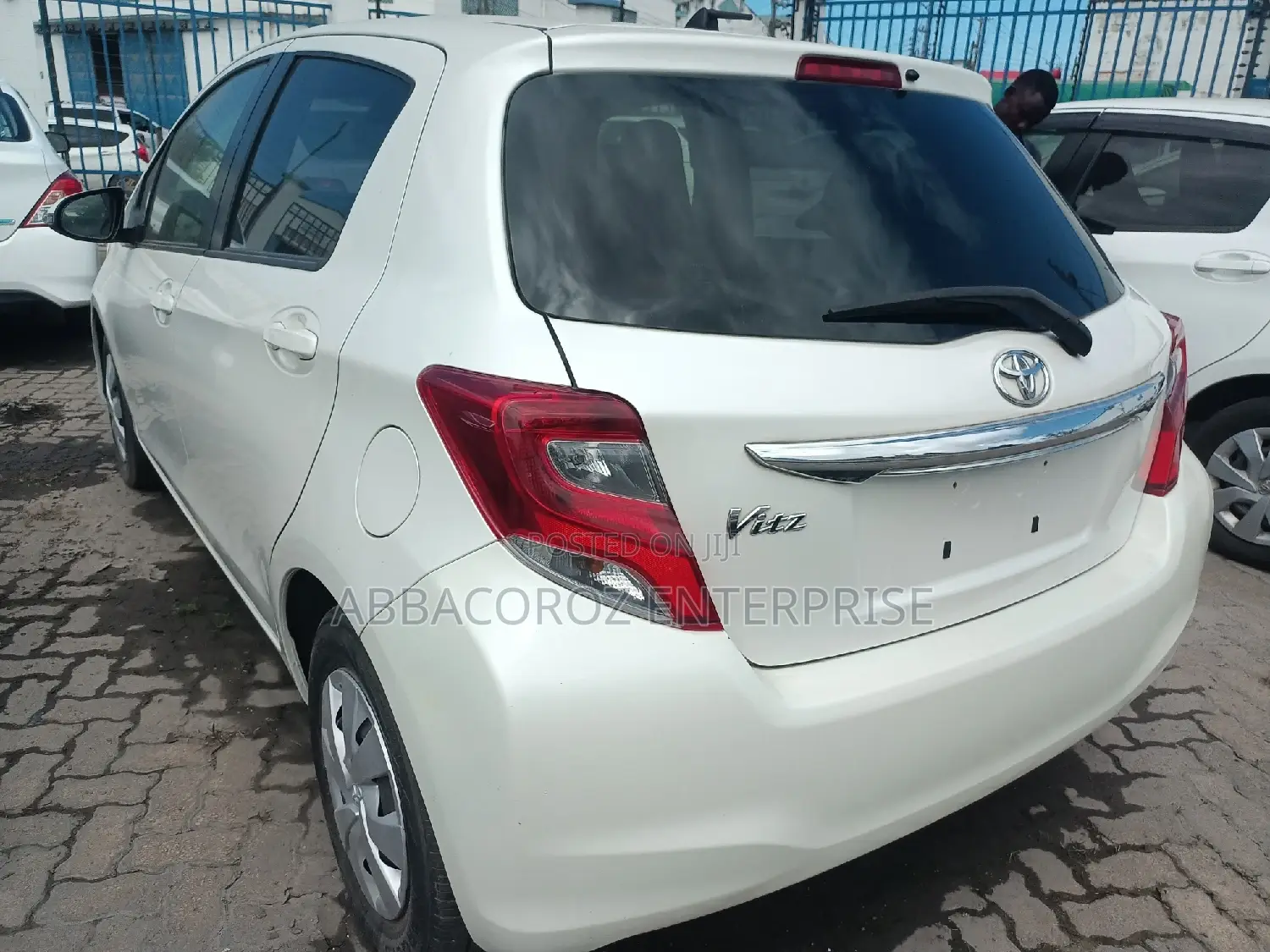 Toyota Vitz 2016 White