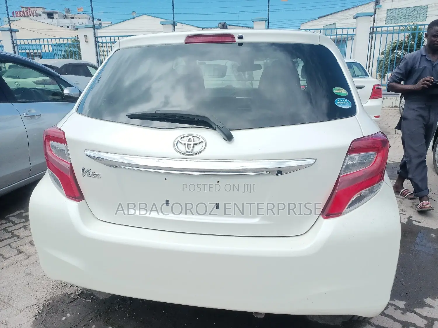 Toyota Vitz 2016 White