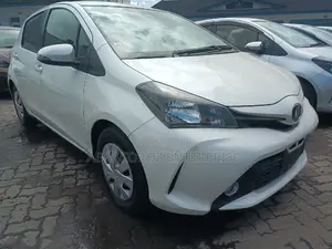 Toyota Vitz 2016 White