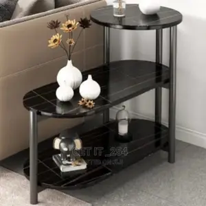 Fashionable Nordic Side Table.*

⚜3tie