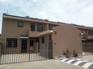 5bdrm Townhouse/Terrace in Syokimau, Gateway Mall Area for sale