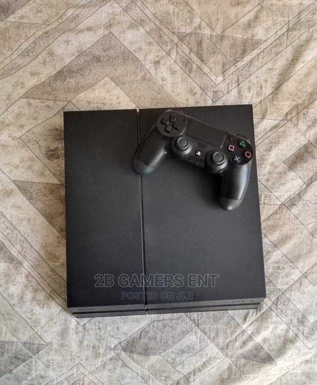 Phat Ps4 Chipped, 8 Free Games - main view