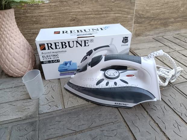 AILYONS Elegant Power Efficient Electric Steam Iron Box