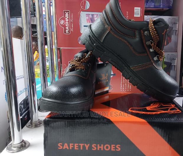 Safety Boots Shoes for Safety Use