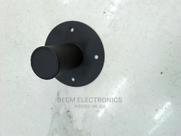Speaker Port for Stand