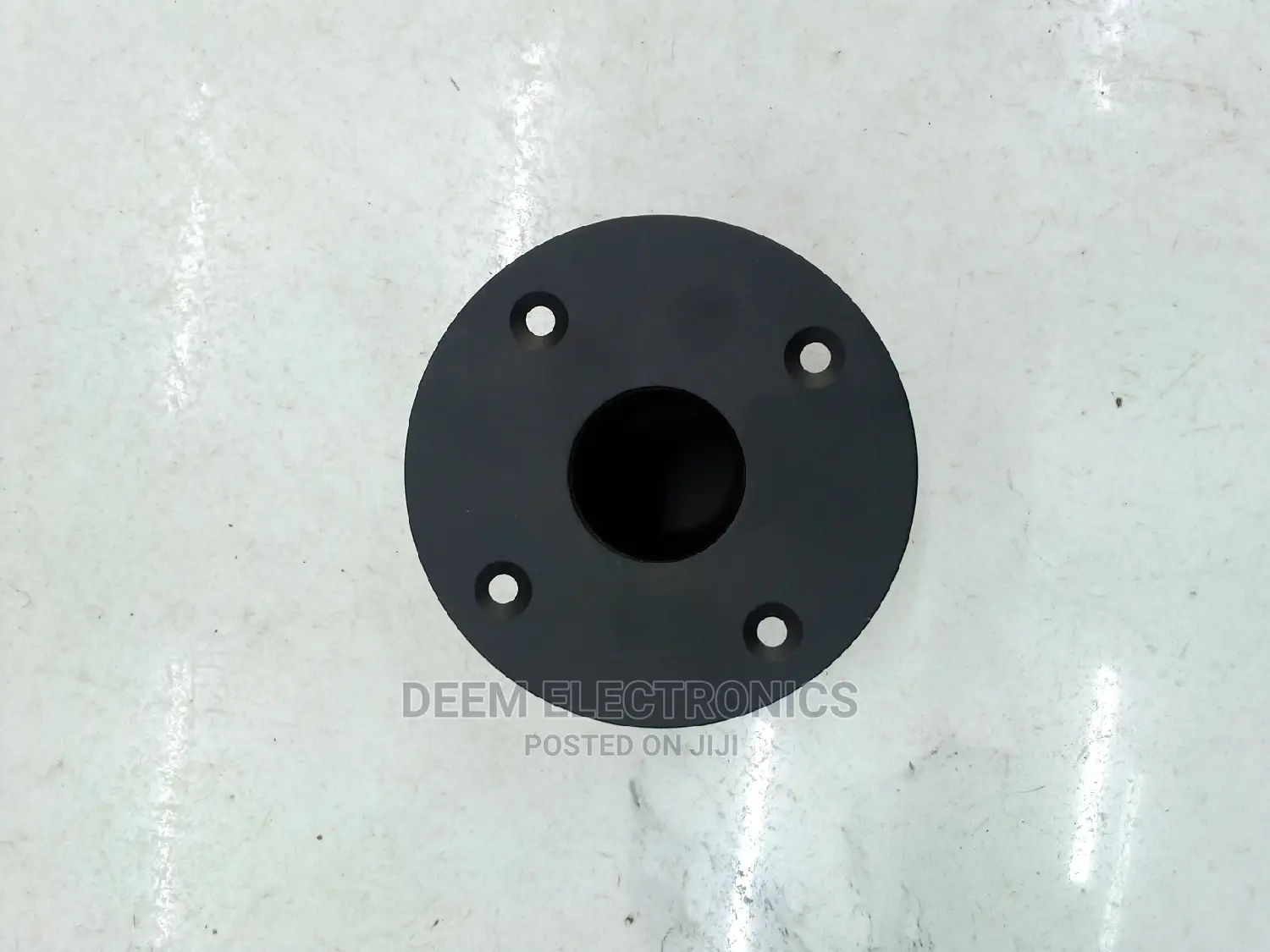 Speaker Port for Stand