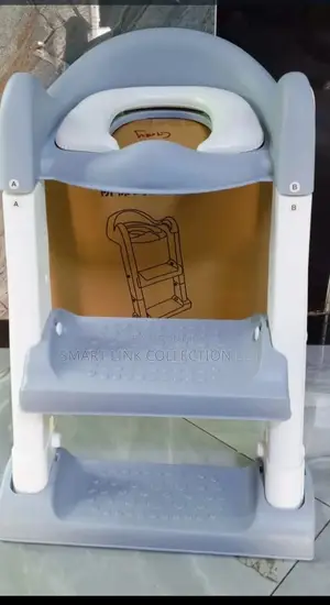 Toilet Ladder/Potty Trainer at 3400