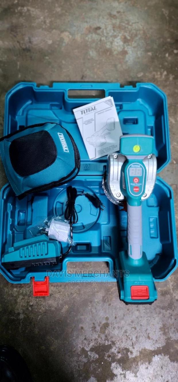 Tiles Vibrator Cordless Machine - main view