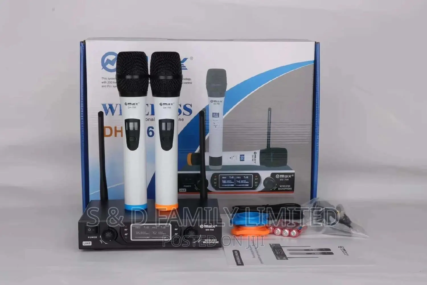 Max 766 White Wireless Microphone