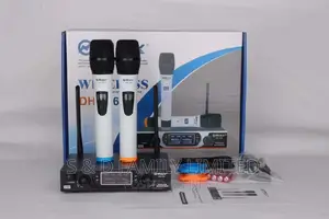 Max 766 White Wireless Microphone