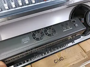 Martin Audio MA-16 Powered Mixer