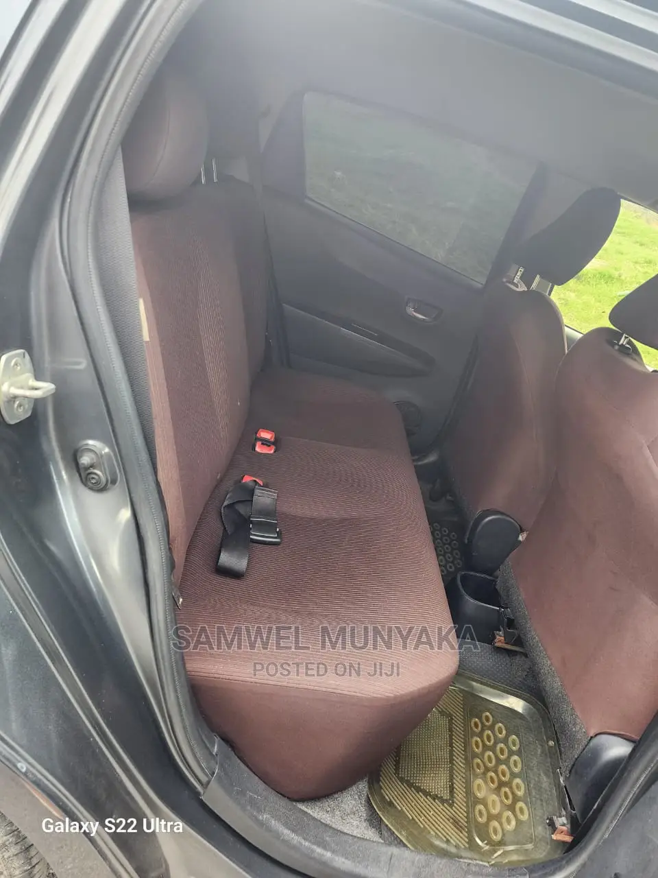 Toyota Vitz 1.0 FWD 5dr 2011 Black