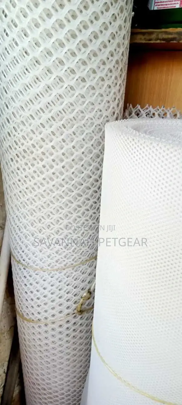 Plastic Poultry Mesh Floor - Per Meter (1.2m by 1m)