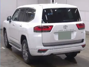 New Toyota Land Cruiser 2023 Pearl