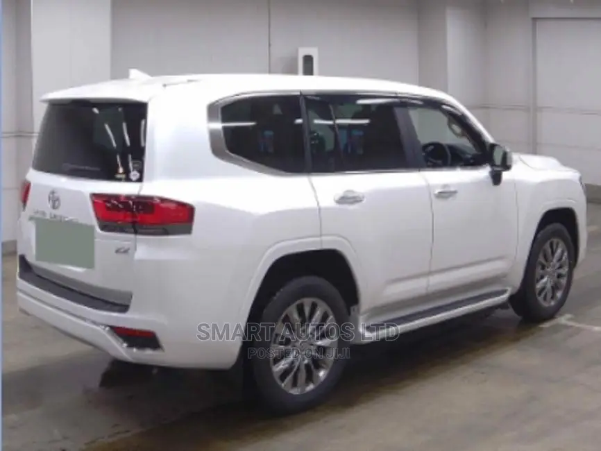 New Toyota Land Cruiser 2023 Pearl