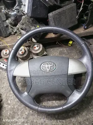 Toyota Estima Steering Airbags
