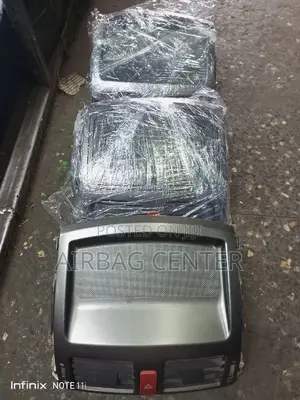 Auris Dashboard Cover With Hazzard Button