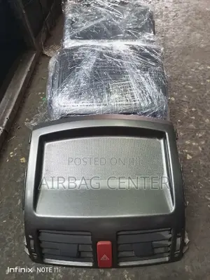 Auris Dashboard Cover With Hazzard Button