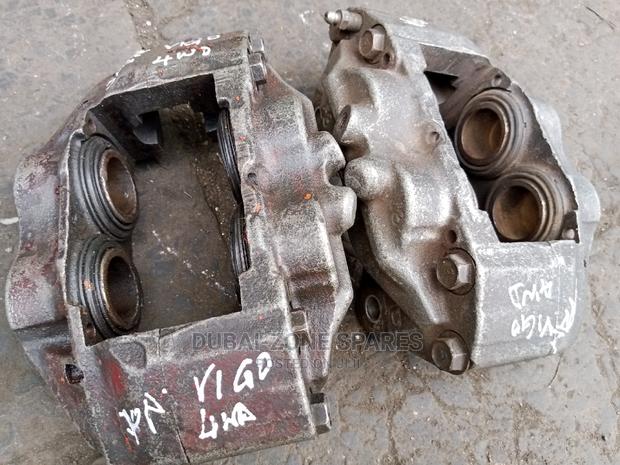 Front Brake Calipers Hilux Vigo Japan D-4d Available. - thumbnail 7