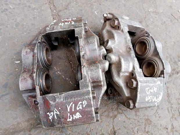 Front Brake Calipers Hilux Vigo Japan D-4d Available. - thumbnail 9