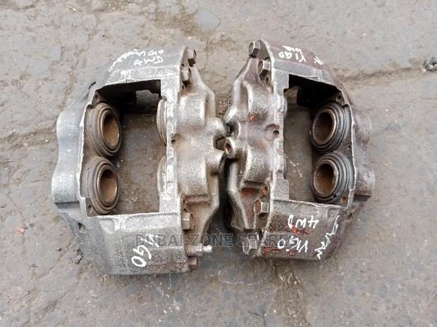 Front Brake Calipers Hilux Vigo Japan D-4d Available. - thumbnail 10