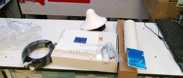 Well Made-Qualty GSM Signal Repeater/Signal Booster