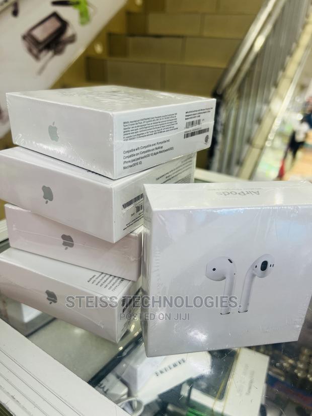 Airpods 2 Apple Airpods. - main view