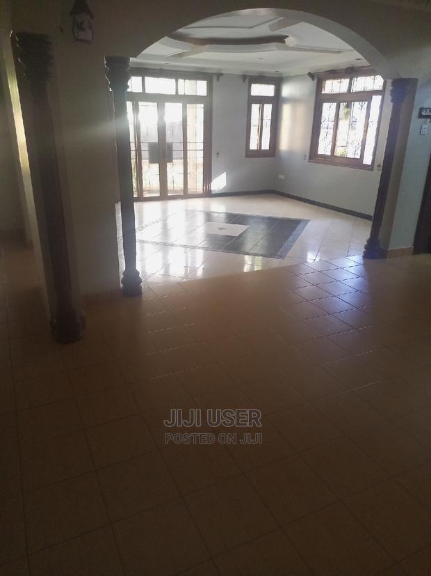4bdrm Bungalow in Kizingo for rent - thumbnail 3