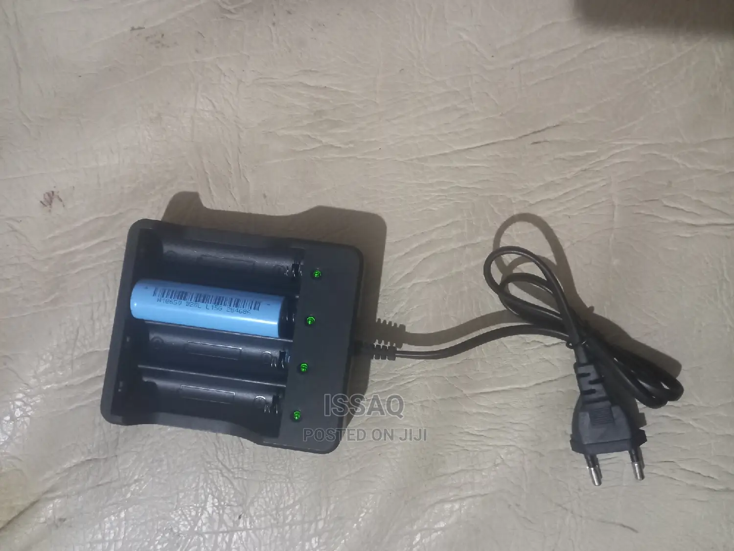 Lithium Li-on Battery Charger for 4 Batteries
