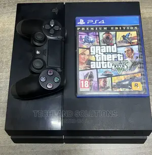Sony PS4 Standard + GTA5 Disk