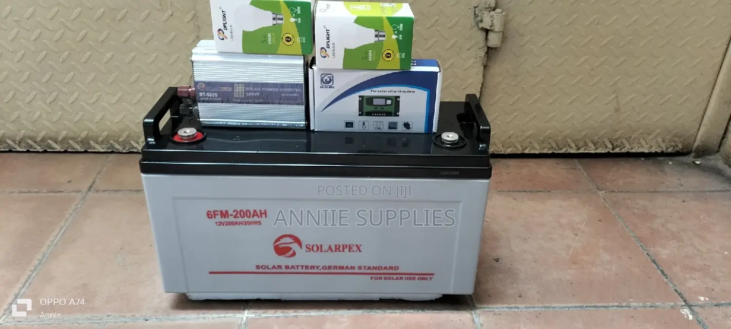 600w Inverter + 200ah Battery + 30A Controllers + 2 Bulbs.