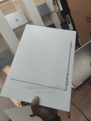 New Laptop Apple MacBook Pro 2022 M2 8GB Apple M2 SSD 256GB
