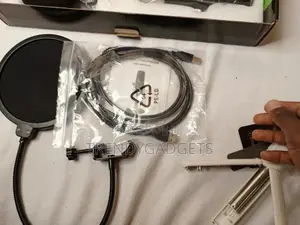BM 800 Mic Condenser Microphone for Studio